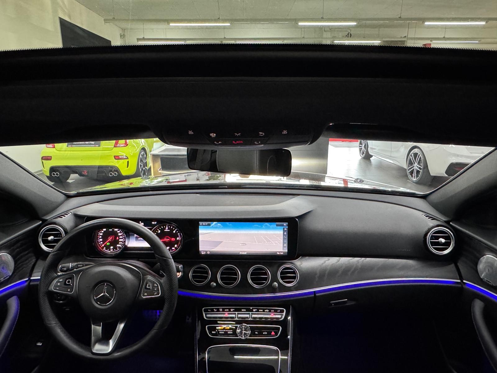 Mercedes-Benz E 220d T-Modell AMG/MULTIBEAM/BURMESTER/AHK!