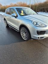 Porsche Cayenne Diesel - - Porsche Gebrauchtwagen in Dormagen
