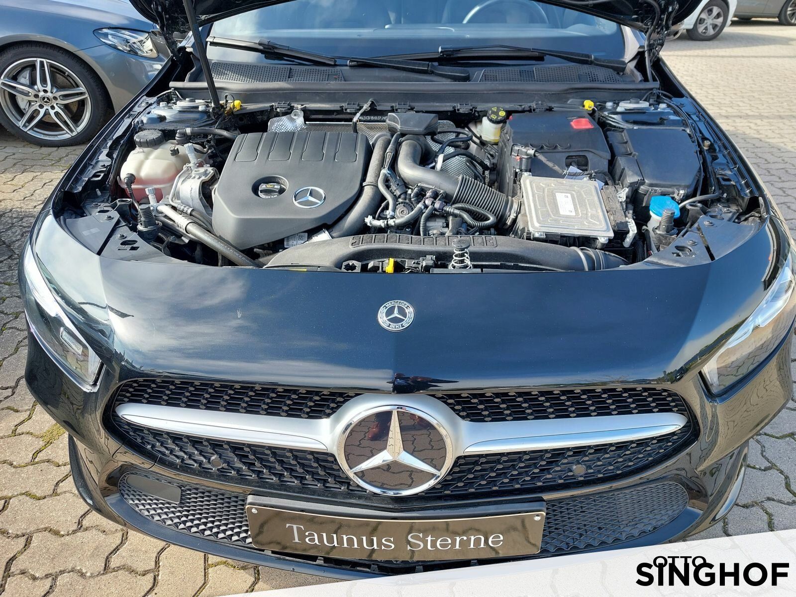 Fahrzeugabbildung Mercedes-Benz A 200 Progressive Pano+AHK+LED+Memory Sitze+TOTW