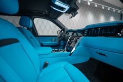 Cullinan Series II 2026 GREY/TIFFANY 4 SEATS