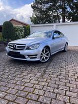 Mercedes-Benz C 180 Coupé - TÜV/AU & Reifen NEU - Mercedes-Benz C 180 aus 2012: Coupe
