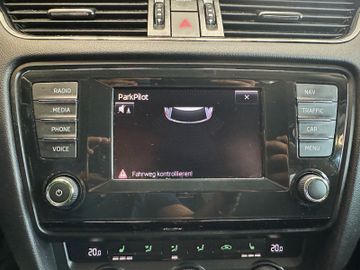 Skoda Octavia *2-ZONEN*SZHZ*NAVI*TEMPO*PDC*