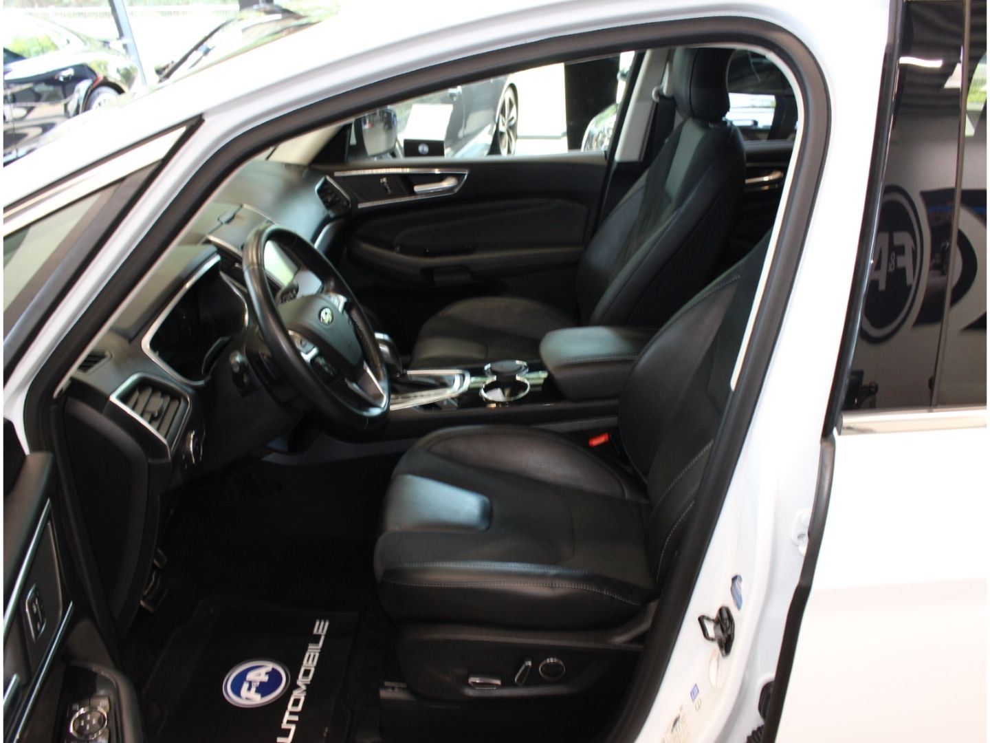 Fahrzeugabbildung Ford S-Max Titanium 2.0 TDCi 7-Sitzer 2.Hand*AHK*LED