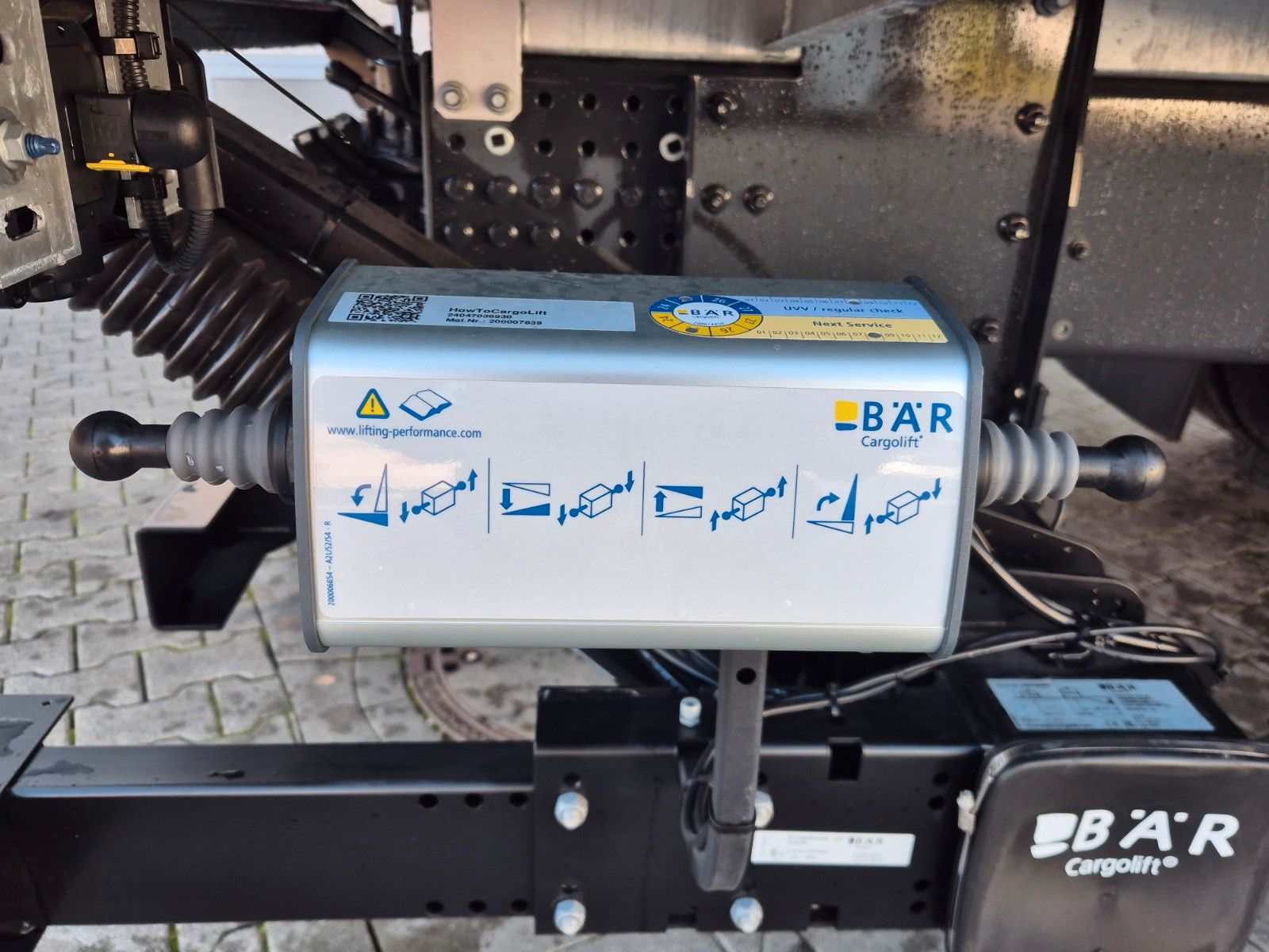 Fahrzeugabbildung Iveco AT190S40/FP Böse Schwenkwand LBW AHK