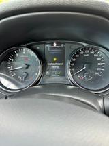 Nissan Qashqai 1.2 DIG-T Xtronic N-CONNECTA N-CONNECTA - Nissan Qashqai: Limousine