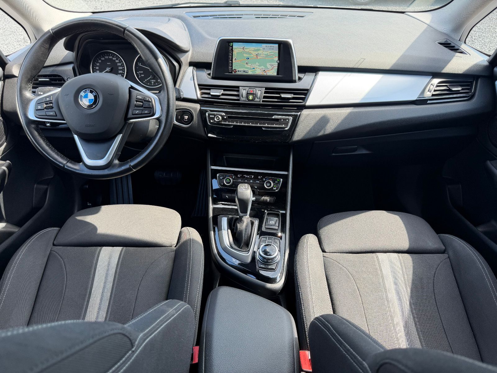 BMW 218 218d Active Tourer  LED/NAVI/TEMPO – Foto 14