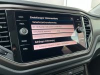 VW T-Roc 1.5 TSI DSG Style ACC PANO AHK PDC KAM 17