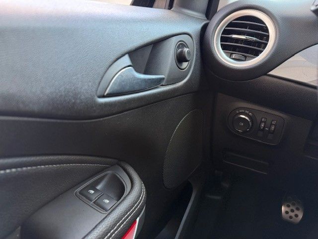 Fahrzeugabbildung Opel Adam Rocks S 150PS PDC/IntelliLink/OPC-Paket!