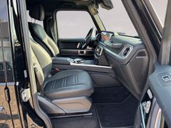 Fahrzeugabbildung Mercedes-Benz G 350d 9G-TRONIC MULTIBEAM 360° AHK 1.HAND