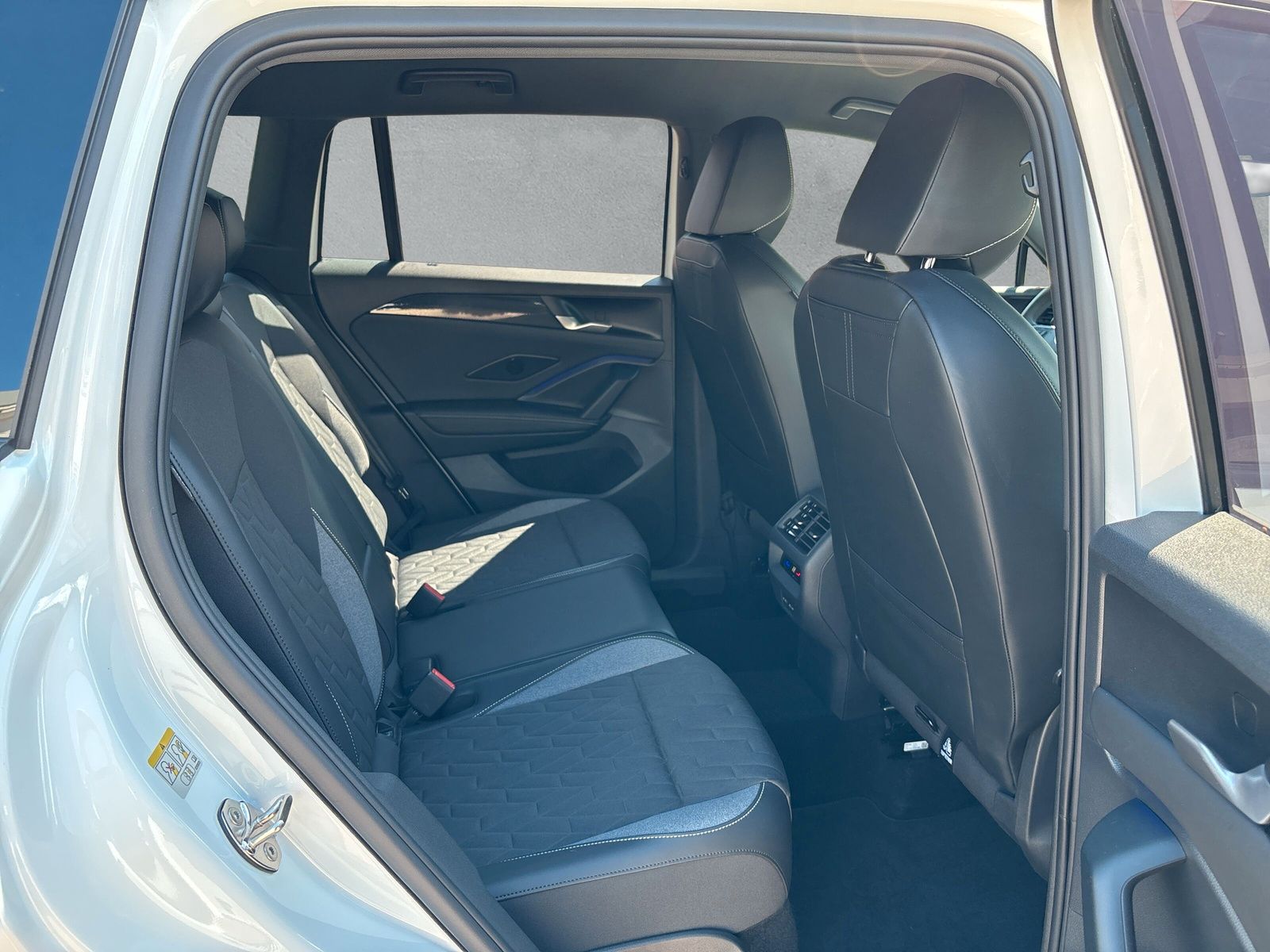 Fahrzeugabbildung Volkswagen Tiguan Goal 1.5 eTSI DSG AHK Matrix-LED RFK
