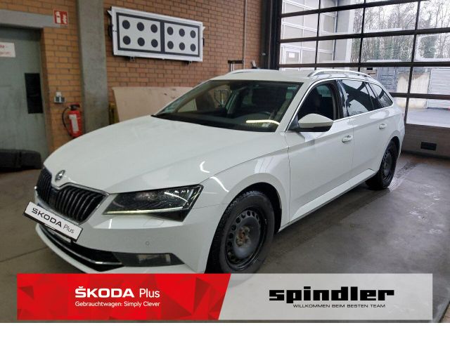 Skoda Superb Combi Style 1.4 TSI DSG / Navi, RFK, SHZ