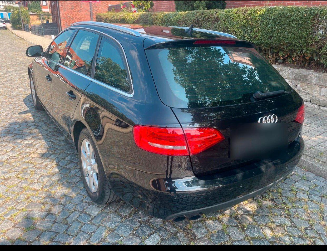 Audi A4 2009 — photo 8