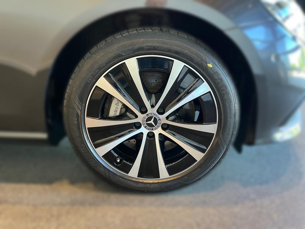 Mercedes-Benz E 300 de 4M T Avantgarde+MBUX+Ambiente+WIDE+NAVI