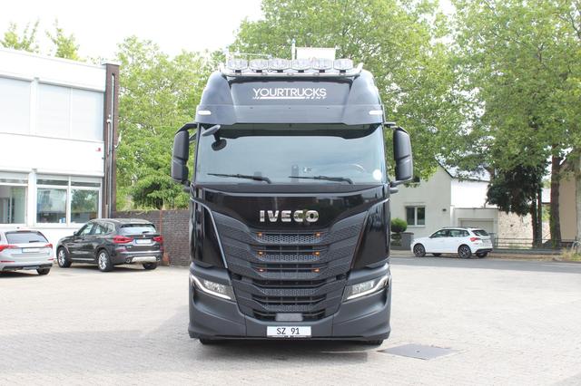Iveco S-Way 510 Retarder · 2Tank · Navi · Kühlbox · Hydraulik