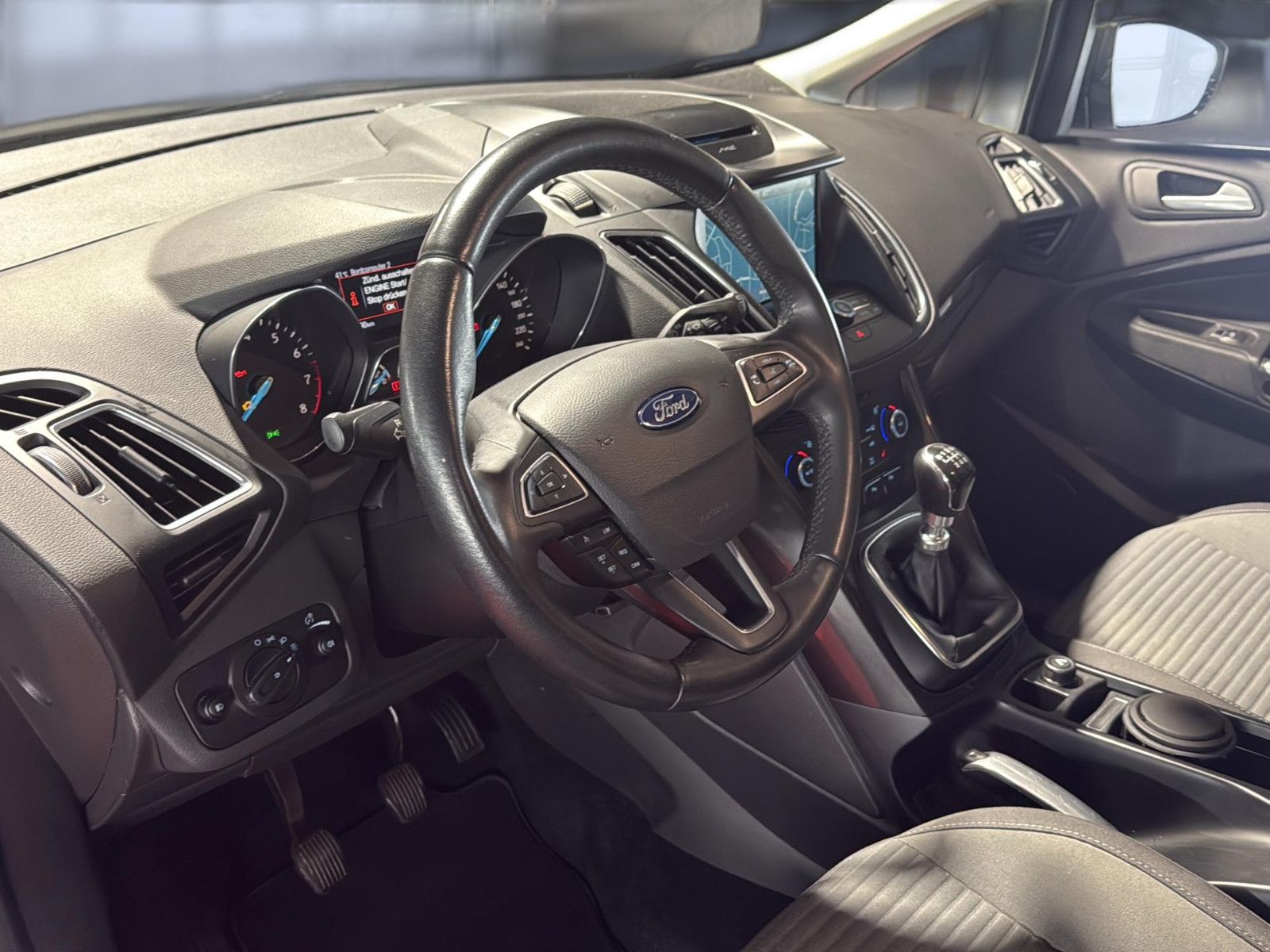 Fahrzeugabbildung Ford C-Max C-MAX Titanium / AHK