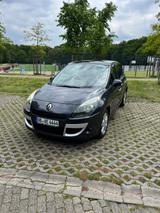 Renault Scenic Dynamique dCi 130. TÜV bis 01.28