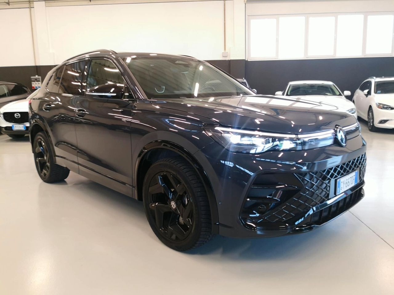 Volkswagen Tiguan 1.5 TSI eHybrid 272 CV DSG R-L imagem 3