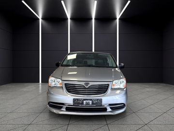 Lancia Voyager - 2