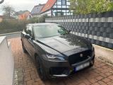 Jaguar F-Pace S First Edition Black Pack - Jaguar F-Pace: First Edition