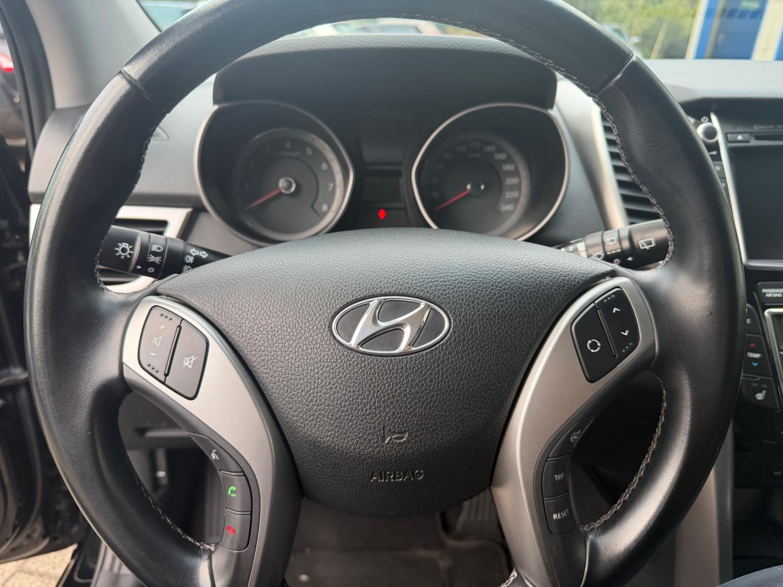 Hyundai i30 FIFA World Cup Edition