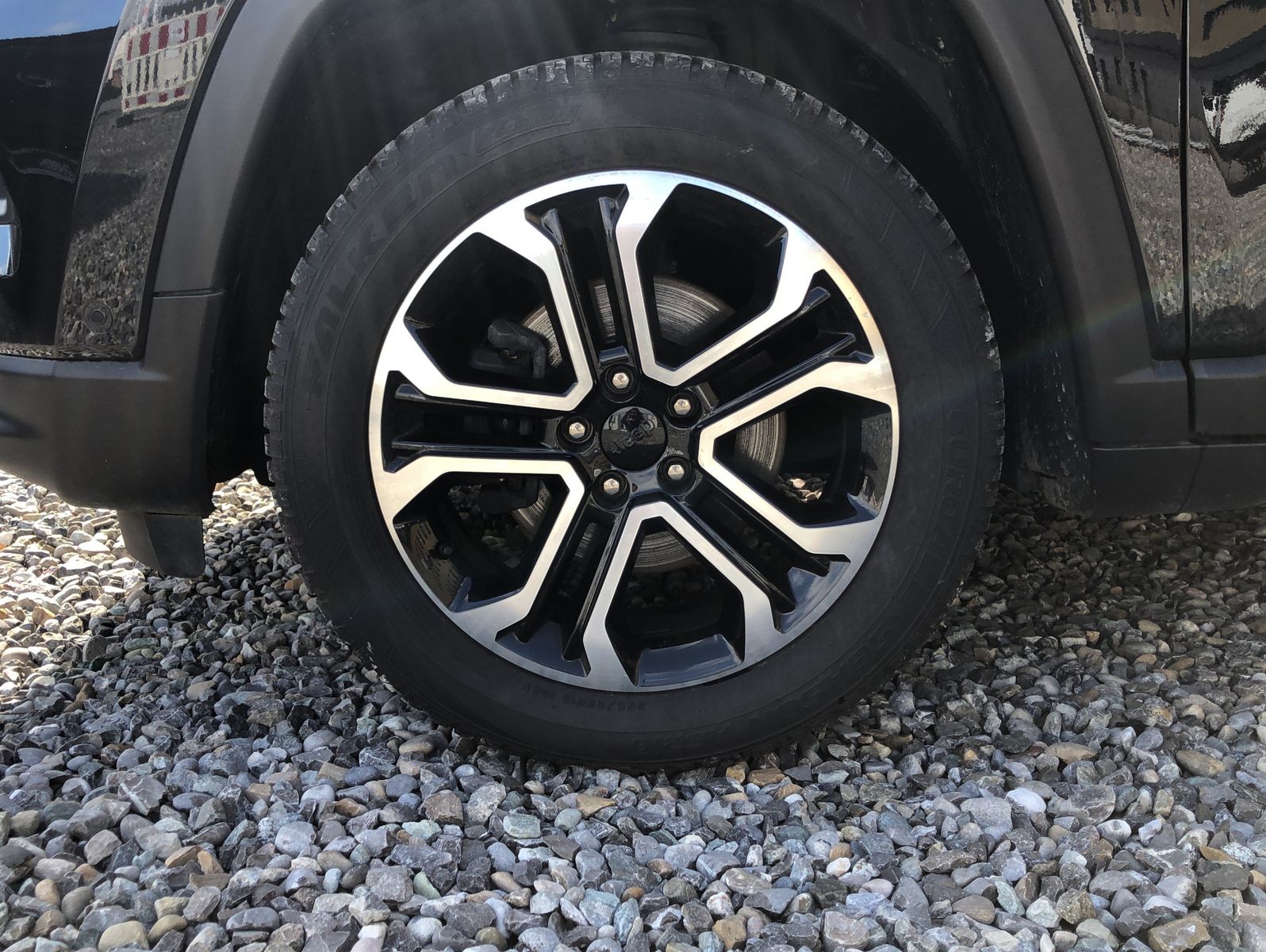 Fahrzeugabbildung Jeep Compass Limited FWD