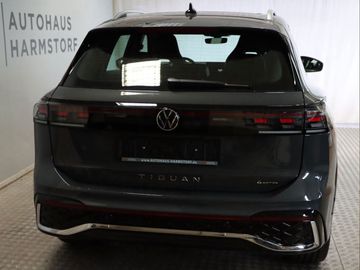 Fahrzeugverkauf 6 Volkswagen Tiguan 2.0 TDI 142 kW 4M R-Line Panodach 20 Zoll