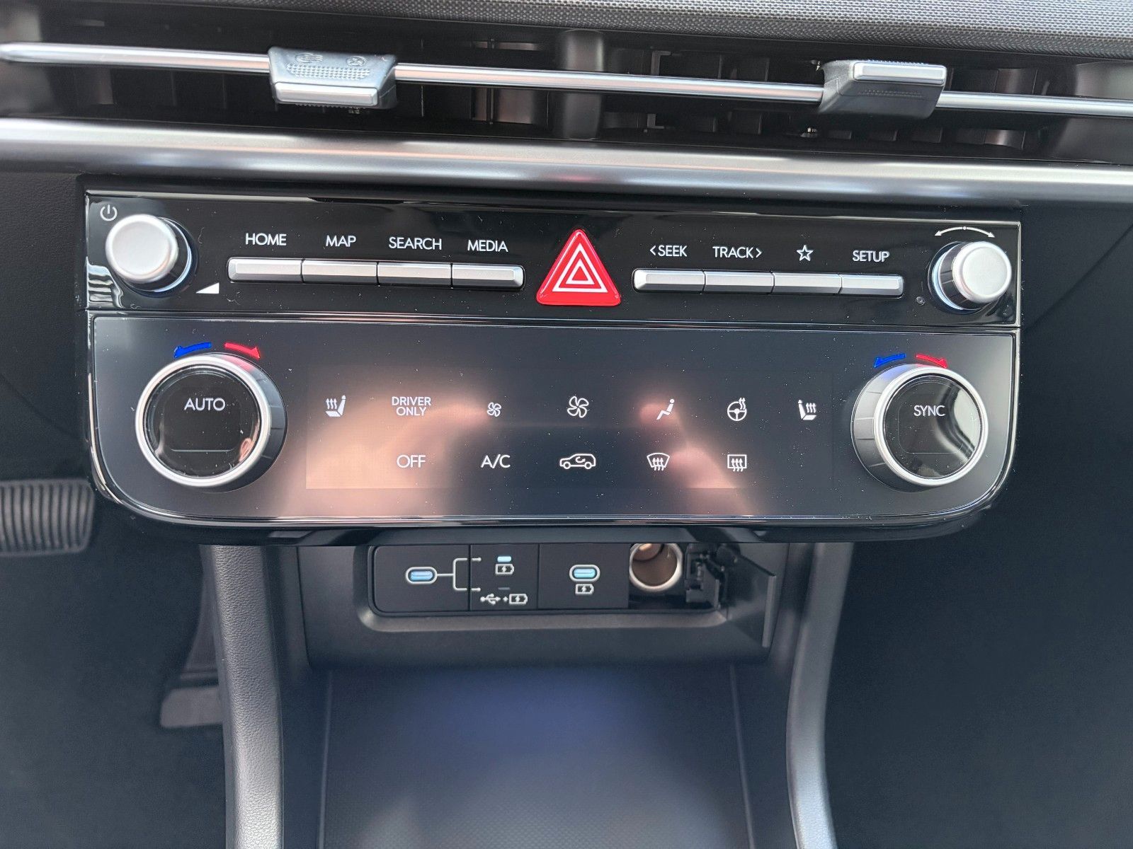 Fahrzeugabbildung Hyundai Tucson 1.6 T-GDI Trend Kamera,LED,Matrix,Navi,LM
