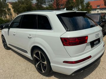 Audi Q7 - 6