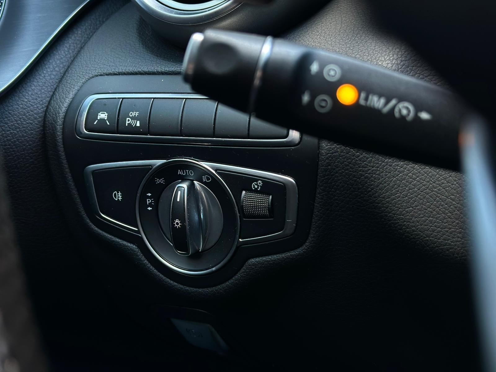 MERCEDES-BENZ C 200CGI CABRIOLET AMG* LED#SHZ#NAVI#TEMPO#CAM - Image 21