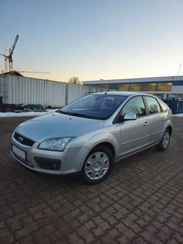 Ford Focus 1,6 Ti-VCT Ghia, KLIMA, TÜV 11/2025