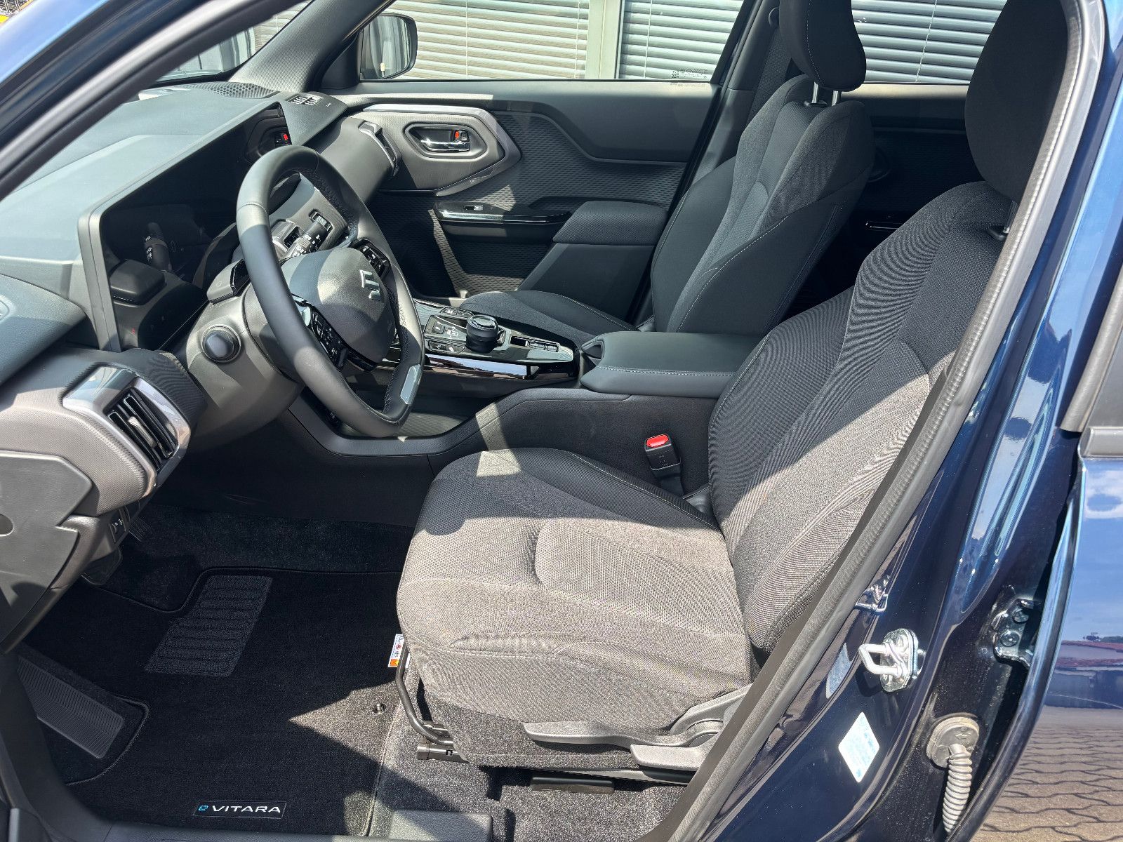 Suzuki e Vitara - Bild 7
