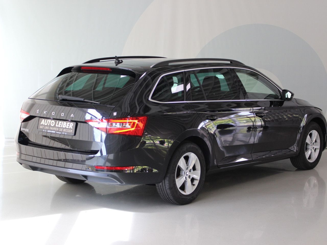 Fahrzeugabbildung SKODA Superb Combi 1.5 TSI ACT Ambition ACC/Navi/PDC