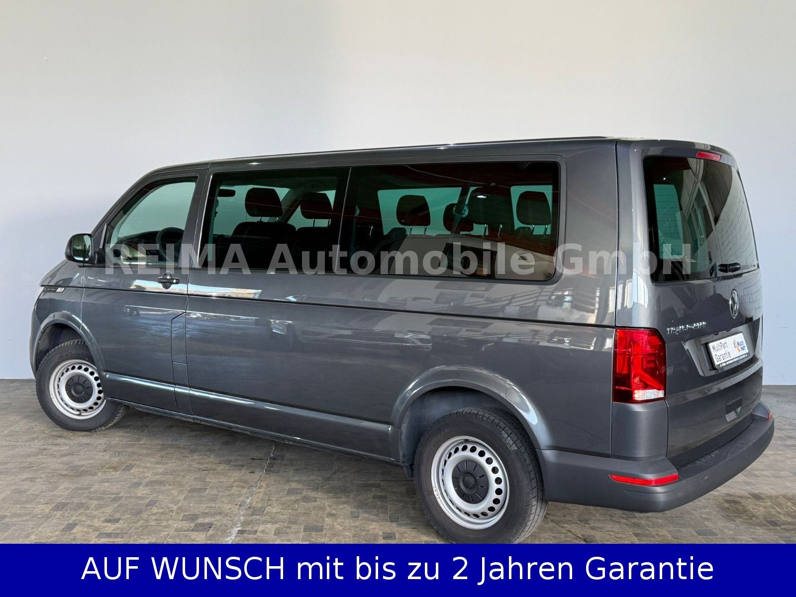Fahrzeugabbildung Volkswagen T6.1 Bus 2,0 Diesel L 2, 9 Sitzer, Automatik