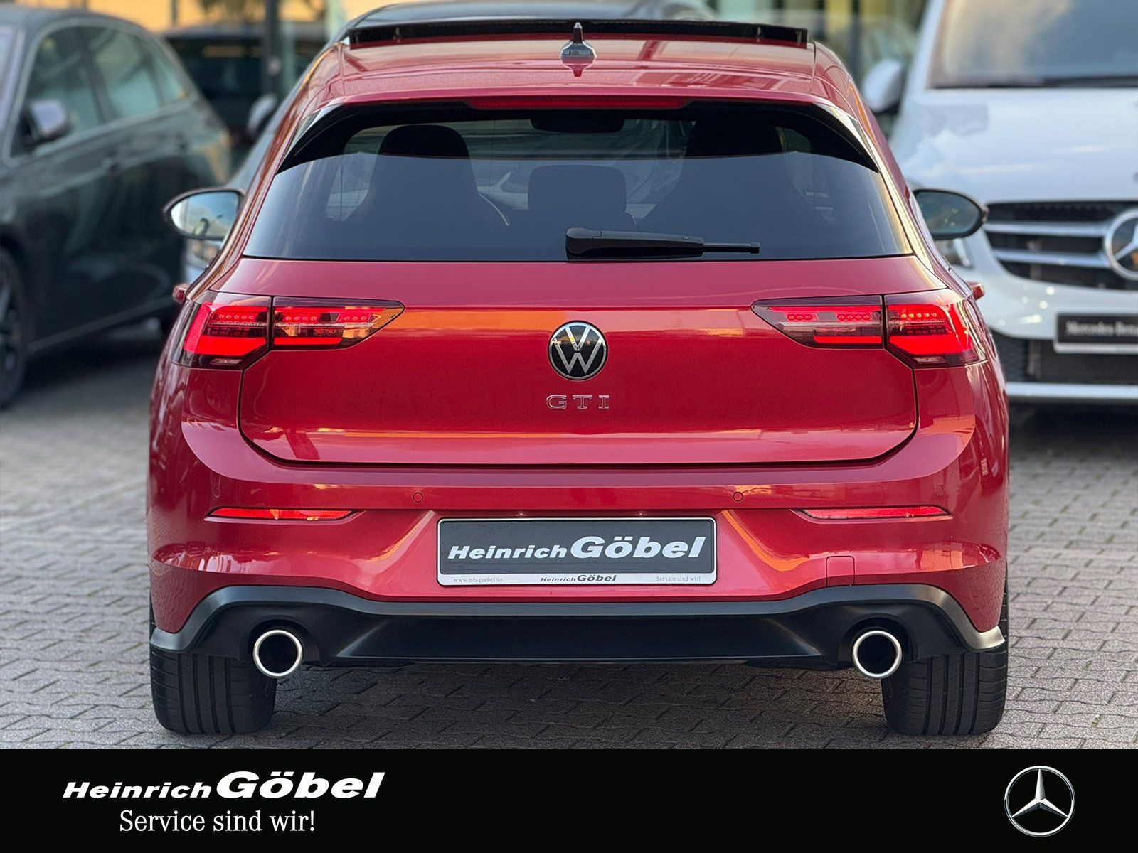 Fahrzeugabbildung Volkswagen GTI*VIII*2.0TSI*PANO*MATRIX*KEYLESS*AMBIENTE*NAV