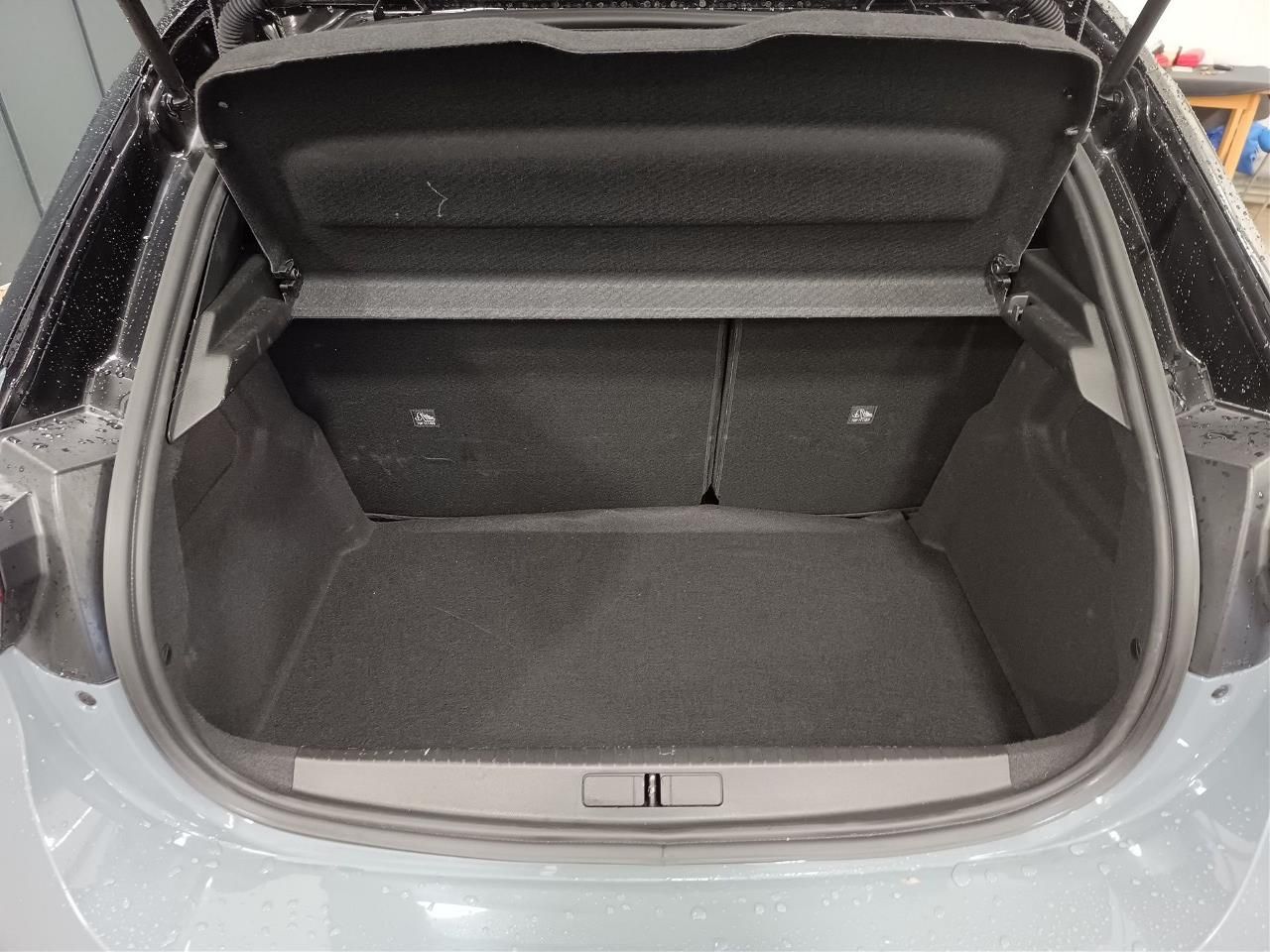 Fahrzeugabbildung Opel Corsa F 1.2 Turbo GS  74 KW Automatik