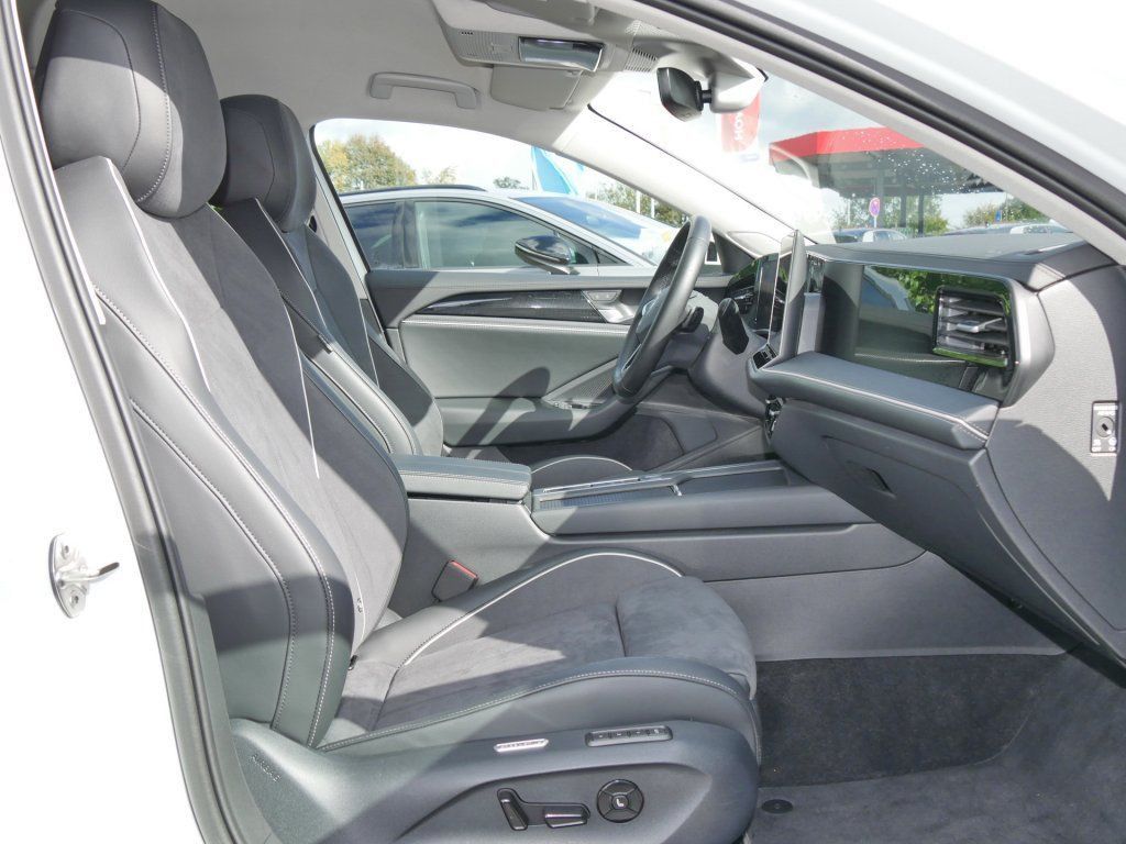 Volkswagen Passat Variant 2.0 TDI Business DSG Navi AHK LED foto 4
