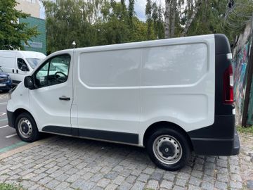 Renault Trafic - 10