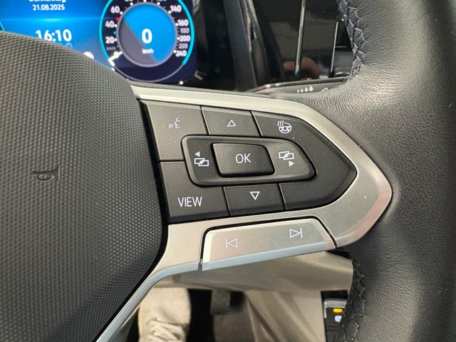 T7 Multivan Life 2.0 TDI DSG PANO IQ.LIGHT NAVI