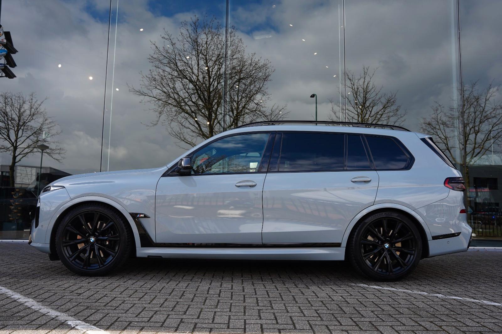 BMW X7 M60 i 6P. Bowers & wilkins Individual