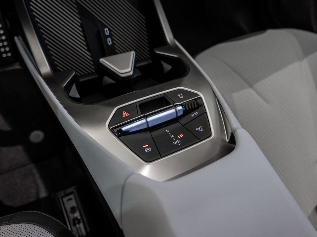 BMW iX3 - Bild 21