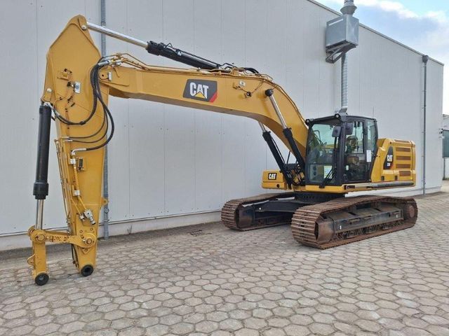 CAT 330