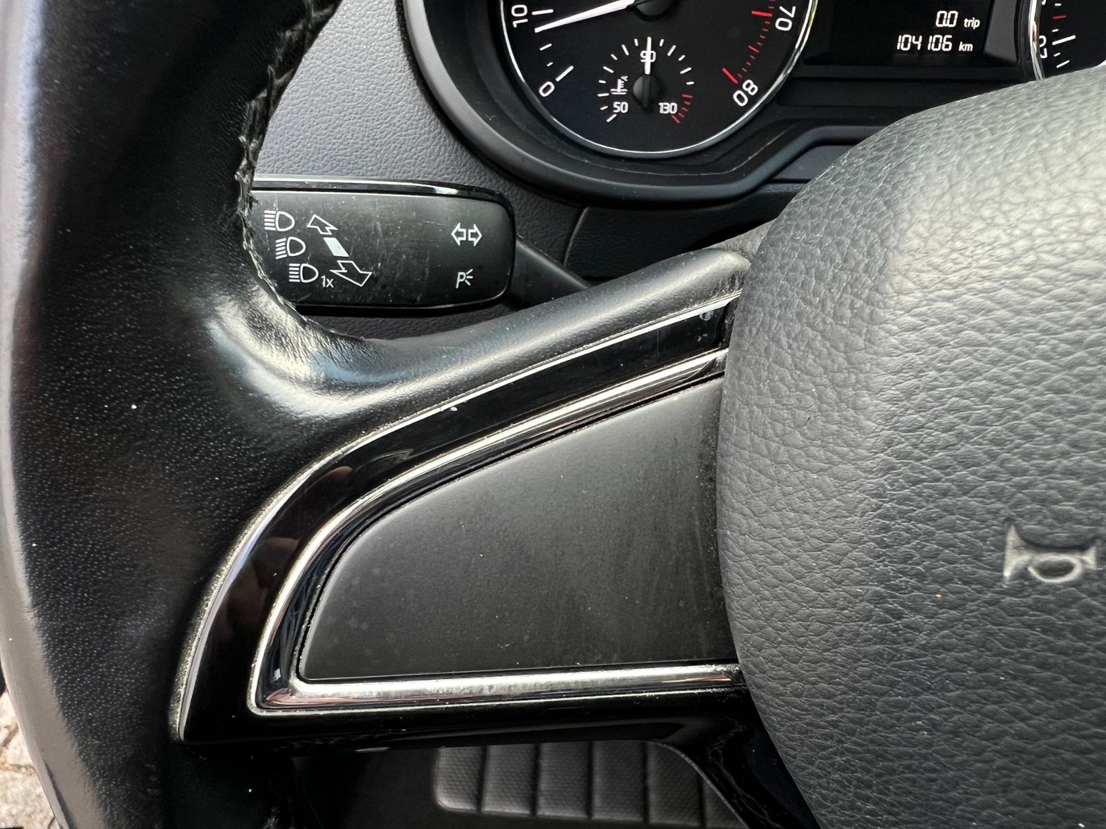 Fahrzeugabbildung SKODA Octavia III Combi Active 1.4 TSI