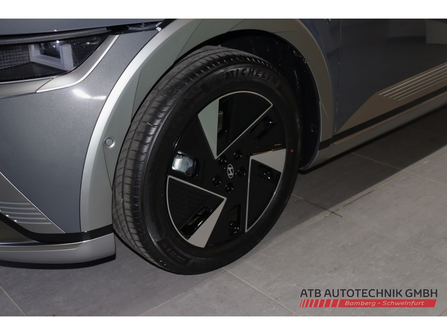 Fahrzeugabbildung Hyundai IONIQ 5 MY26 84 kWh 229 PS UNIQ Pano.-Glasdach,