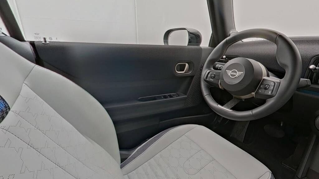 MINI Cooper Cabrio - Bild 11