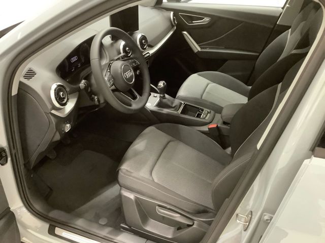 Q2 S line 35 TFSI 110(150) kW(PS) S chaltgetrieb