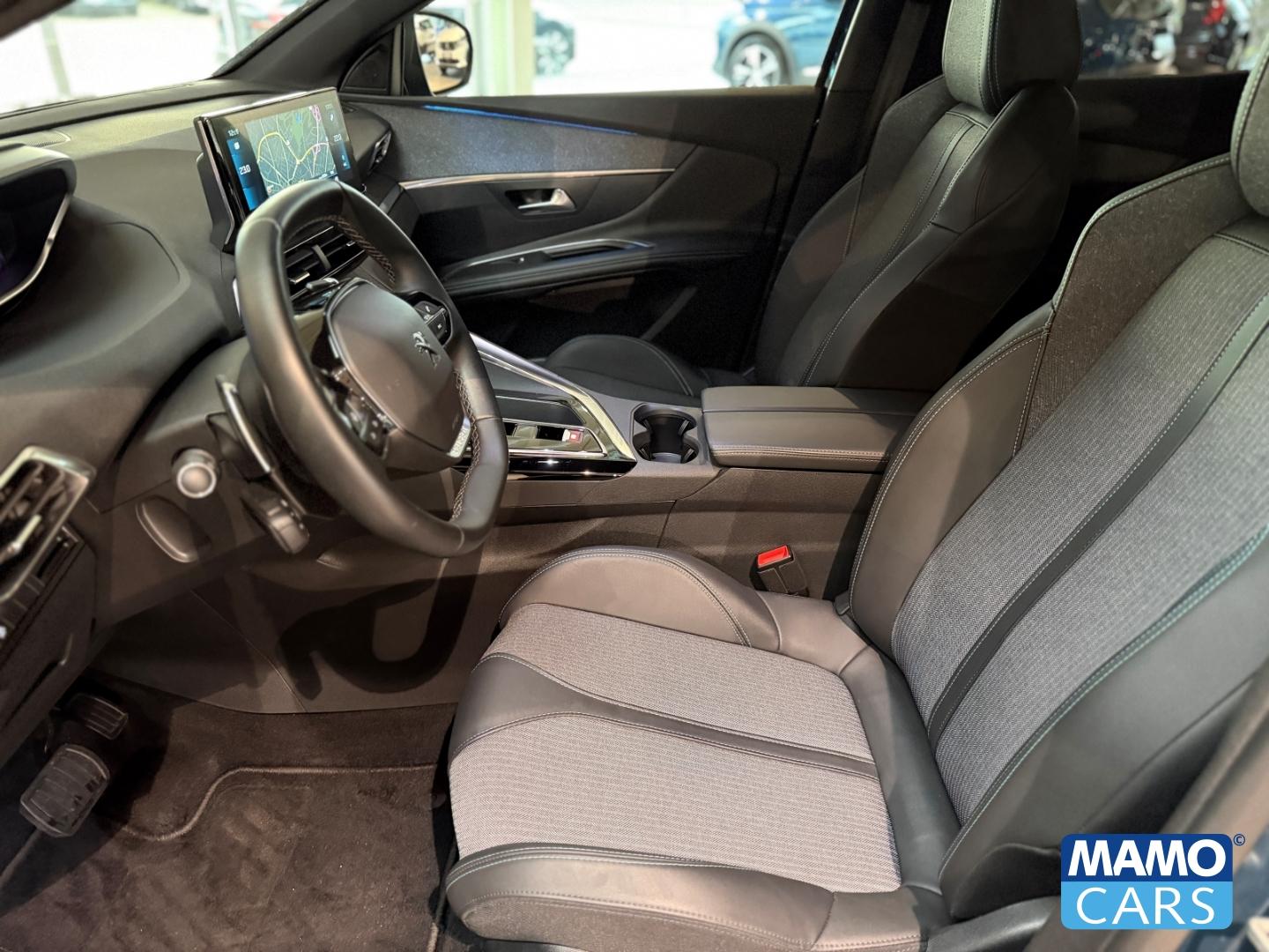 Peugeot 3008 Allure Pack  NAVI/SHZ/BLIS/CAM