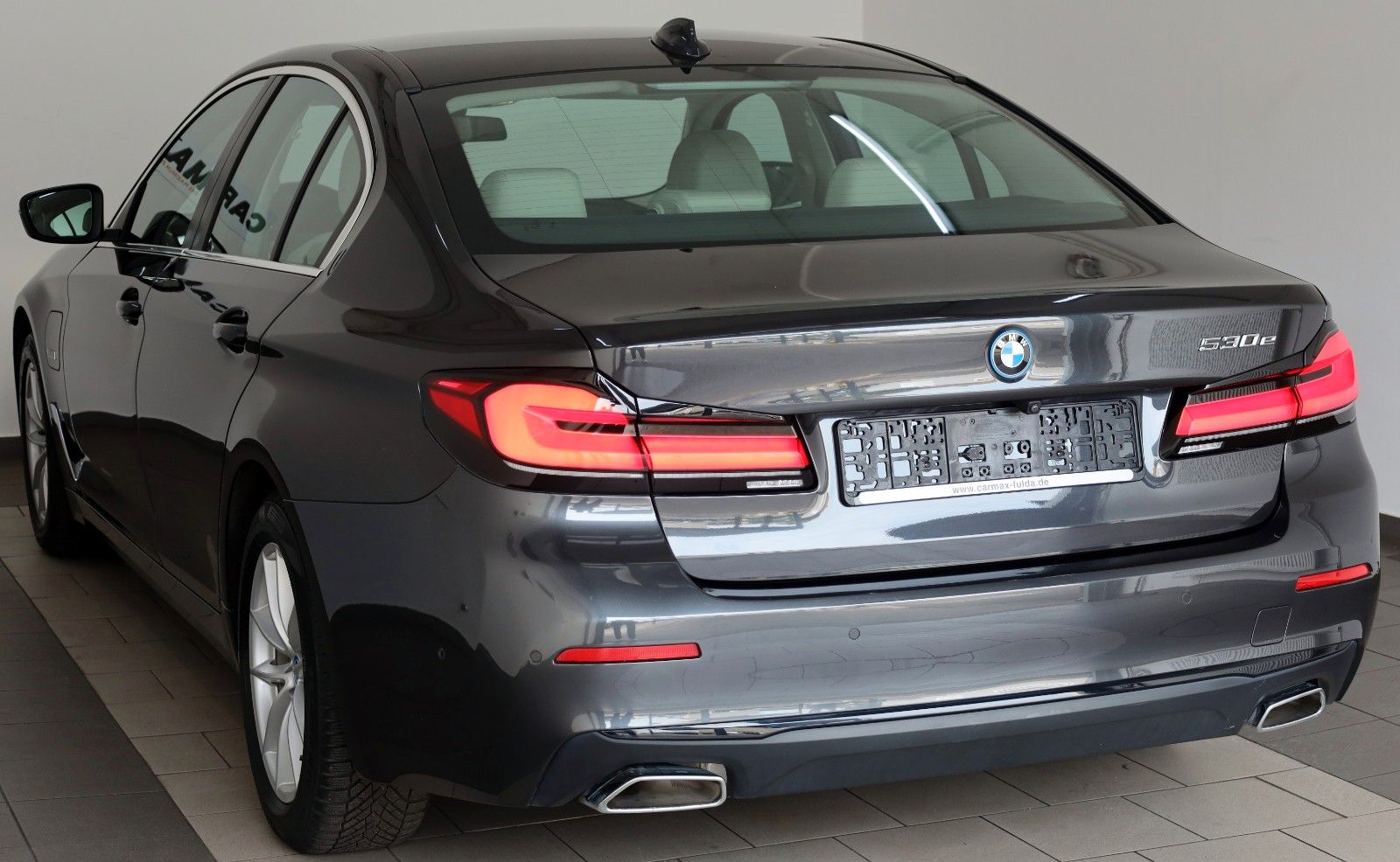 Fahrzeugabbildung BMW 530e Leder,Navi,LED,SpSi,SH,Kamera,Parkassist.