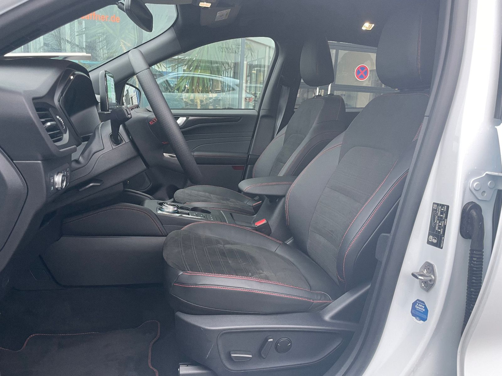 Fahrzeugabbildung Ford Kuga Plug-In Hybrid ST-Line X LED, elek. Heckkl.