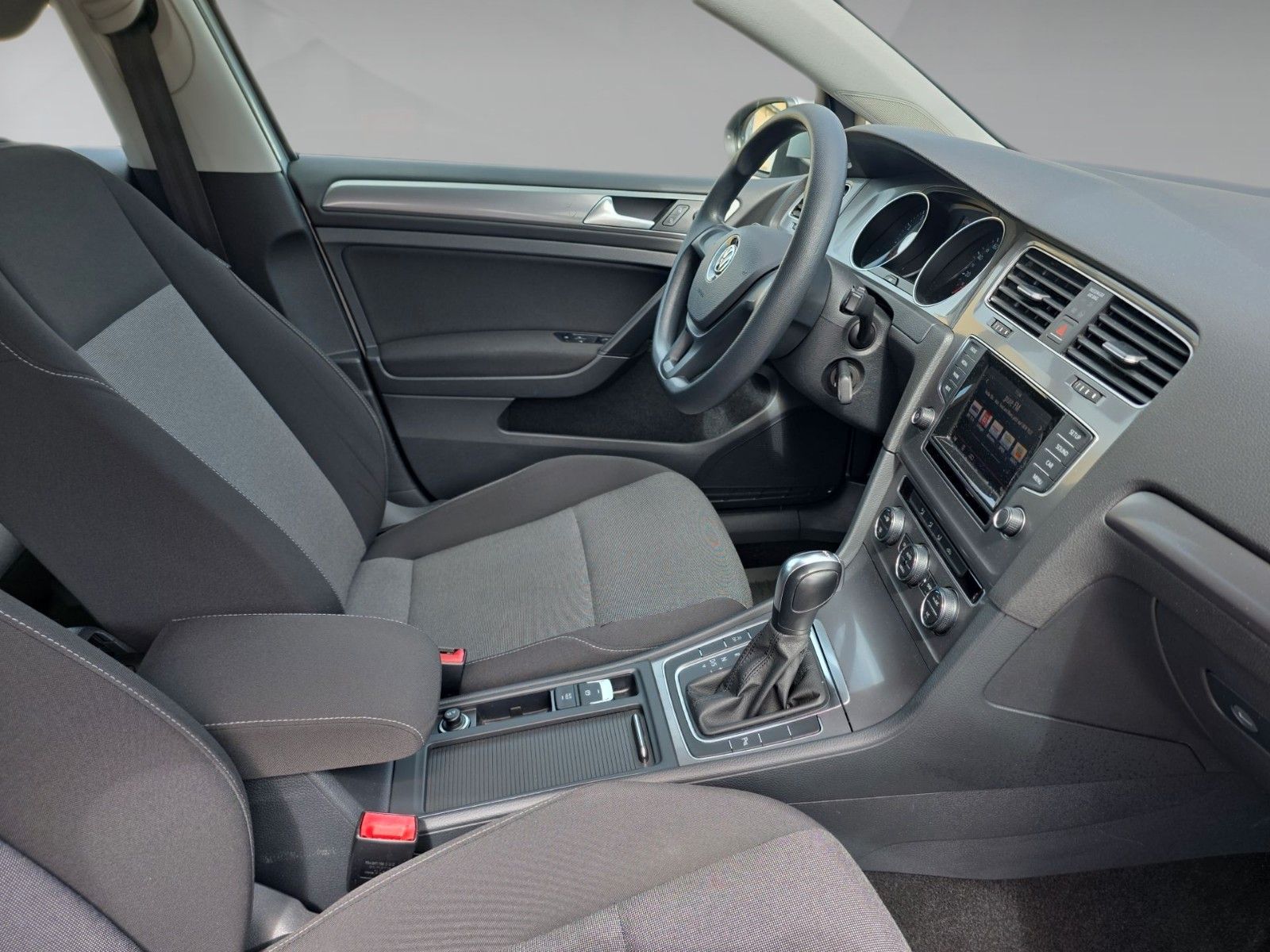 Volkswagen Golf VII Variant Trendline BMT – Bild 4