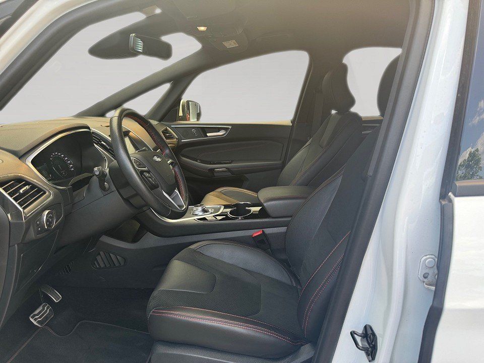 Fahrzeugabbildung Ford S-MAX 2.5i 150PS A/T Hybrid ST-Line